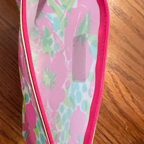 Lilly PULITZER ESTEE LAUDER MAKEUP BAG - Picture 4 of 4